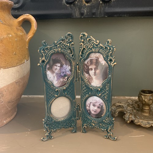 Ornate small hinged green - small,
